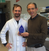 Kamoun Lab posing with Blue Flame Award
